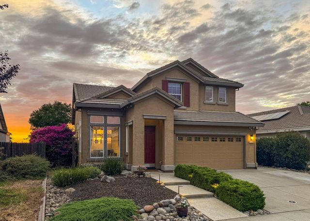 2339 Canary Dr, Rocklin, CA 95765
