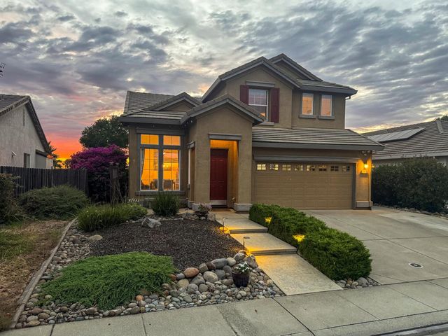 2339 Canary Dr, Rocklin, CA 95765