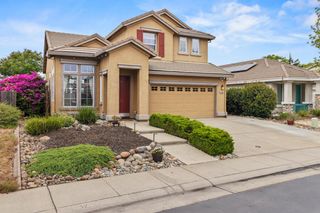 2339 Canary Dr, Rocklin, CA 95765