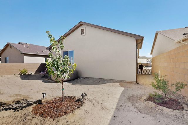 5282 Osha Spring Street SW, Los Lunas, NM 87031