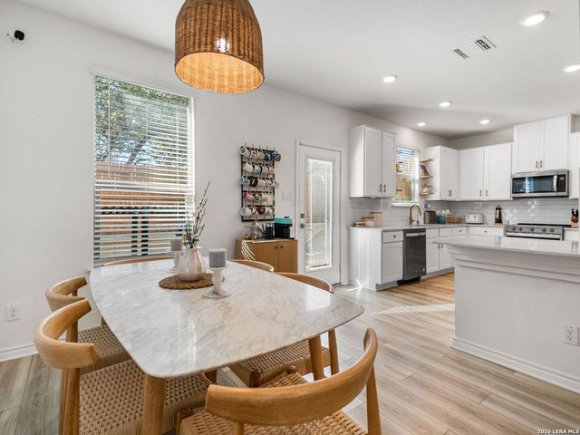 14839 Vance Jackson Rd Unit 303, San Antonio, TX 78249