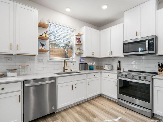 14839 Vance Jackson Rd Unit 303, San Antonio, TX 78249