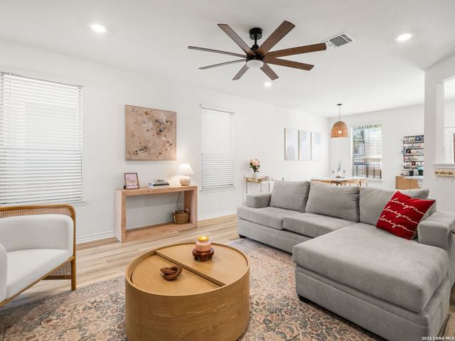 14839 Vance Jackson Rd Unit 303, San Antonio, TX 78249