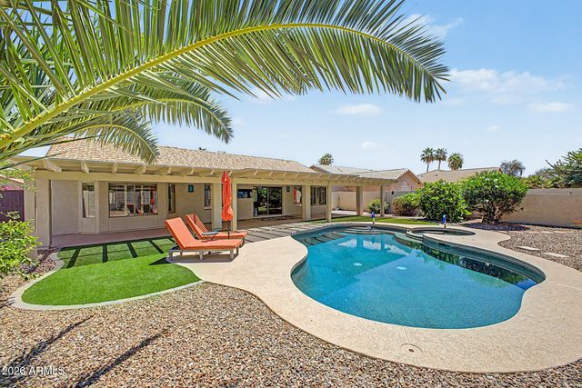 8939 E NACOMA Drive, Sun Lakes, AZ 85248