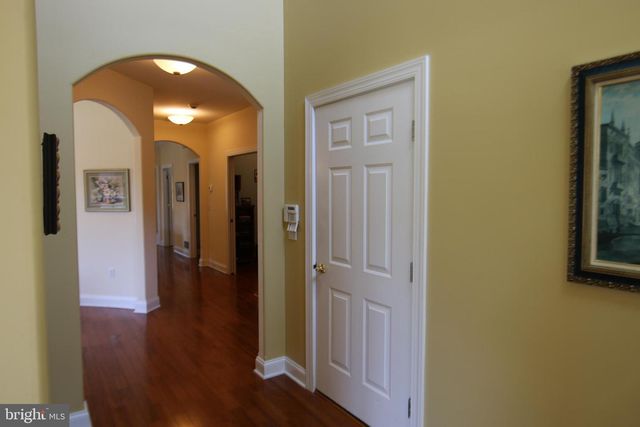 4304 S VICTORIA WAY, Harrisburg, PA 17112