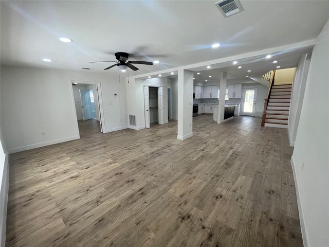 10811 River Oaks Drive, Conroe, TX 77385