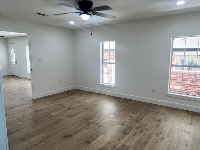 10811 River Oaks Drive, Conroe, TX 77385