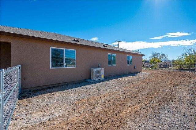 2800 E Lass Avenue, Kingman, AZ 86409