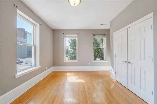 418 1st ST SW 4, Roanoke, VA 24011