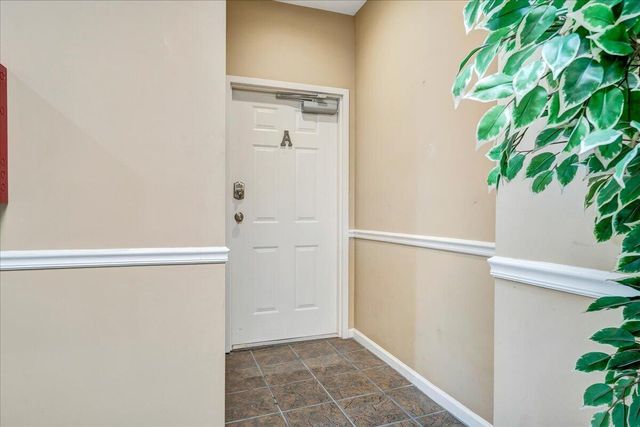 418 1st ST SW 4, Roanoke, VA 24011