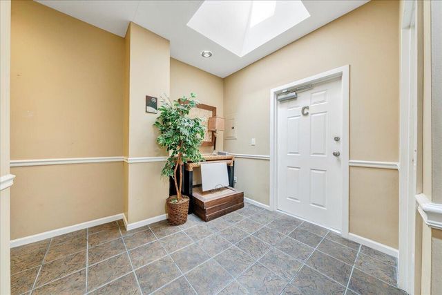 418 1st ST SW 4, Roanoke, VA 24011