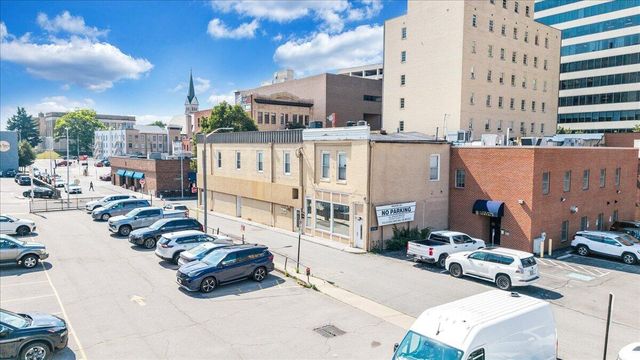 418 1st ST SW 4, Roanoke, VA 24011