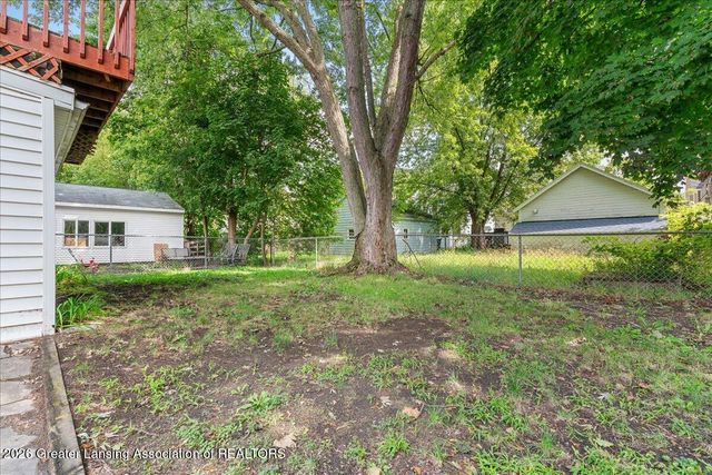 1204 Hapeman Street, Lansing, MI 48915