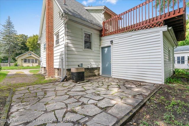 1204 Hapeman Street, Lansing, MI 48915