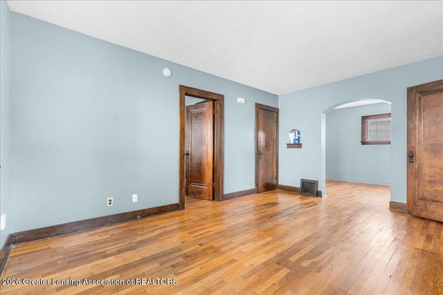 1204 Hapeman Street, Lansing, MI 48915