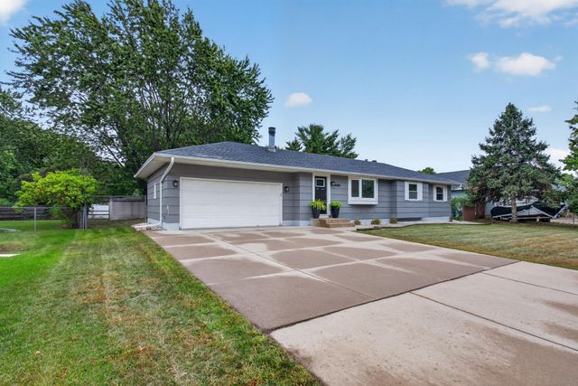16468 Fishing Avenue W, Rosemount, MN 55068