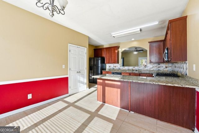 6199 Thorncrest Drive, Tucker, GA 30084