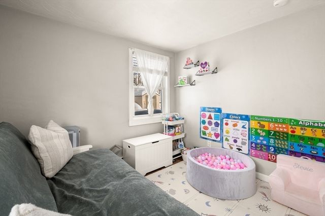 21 Forest St, Peabody, MA 01960