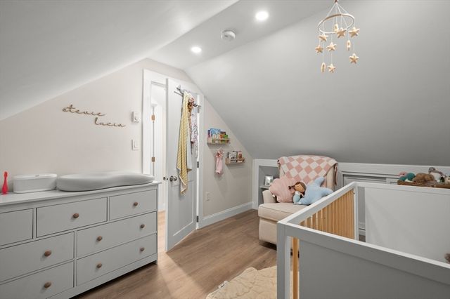 21 Forest St, Peabody, MA 01960