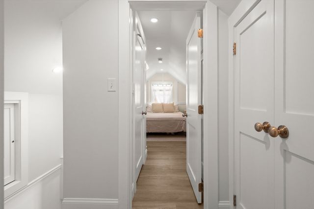 21 Forest St, Peabody, MA 01960