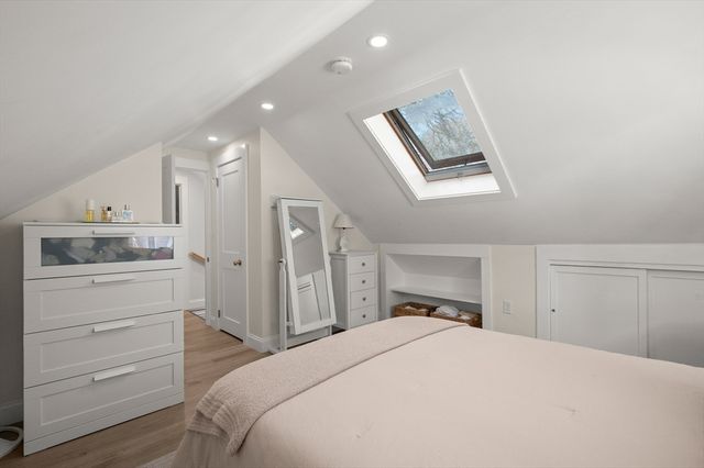 21 Forest St, Peabody, MA 01960