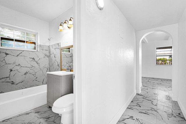 3680 Jackson Boulevard, Fort Lauderdale, FL 33312