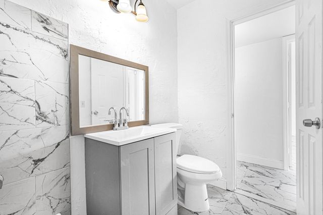 3680 Jackson Boulevard, Fort Lauderdale, FL 33312