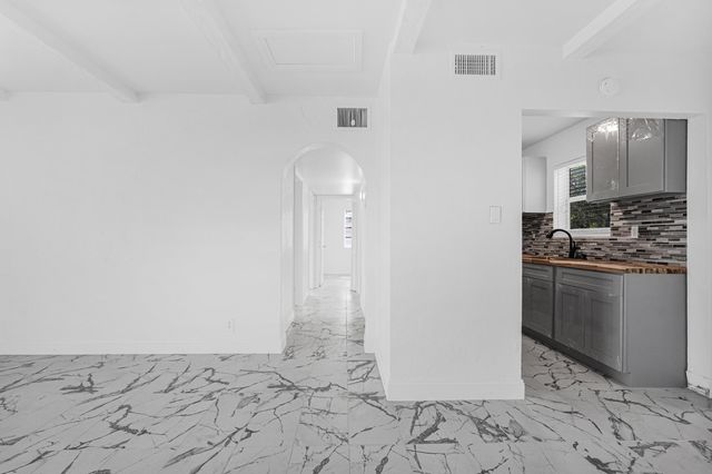 3680 Jackson Boulevard, Fort Lauderdale, FL 33312