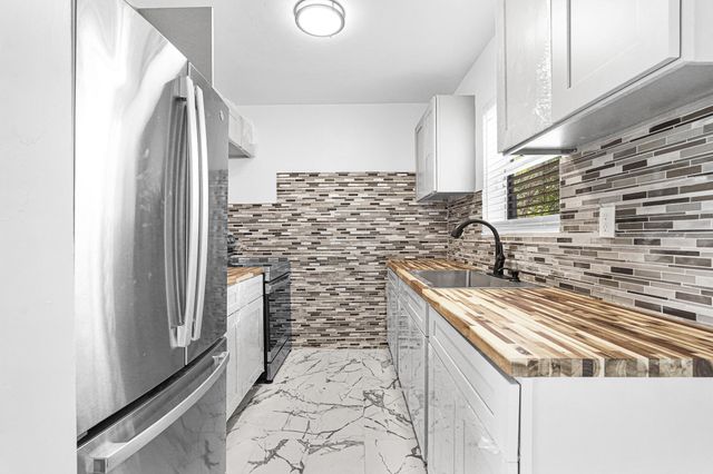 3680 Jackson Boulevard, Fort Lauderdale, FL 33312