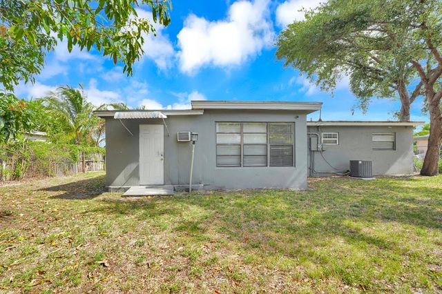 3680 Jackson Boulevard, Fort Lauderdale, FL 33312