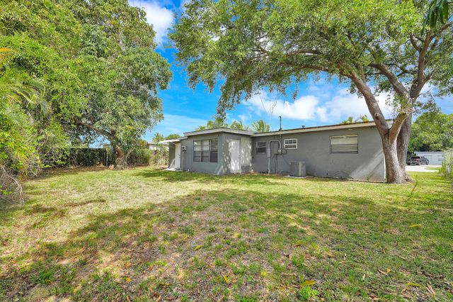 3680 Jackson Boulevard, Fort Lauderdale, FL 33312