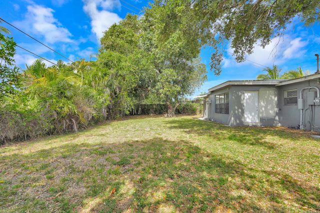 3680 Jackson Boulevard, Fort Lauderdale, FL 33312