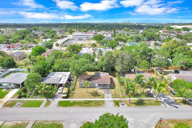 3680 Jackson Boulevard, Fort Lauderdale, FL 33312