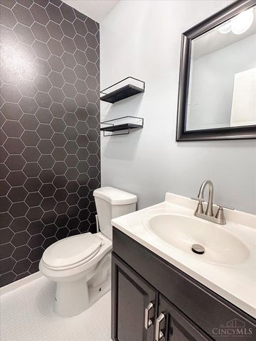 5215 Scotland Drive, Delhi Twp, OH 45238