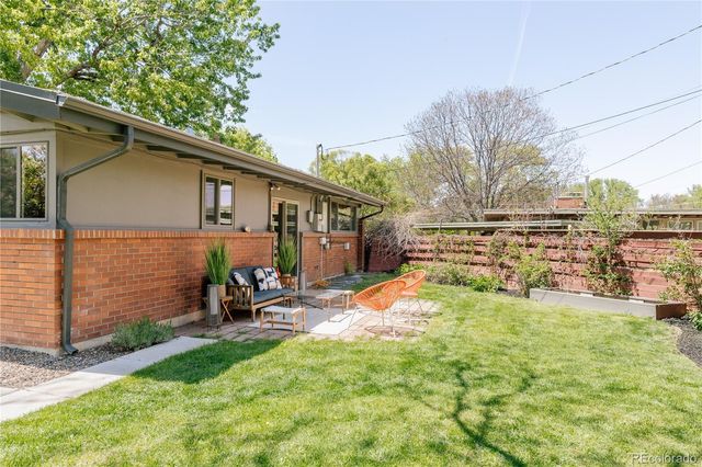 2940 S Marion Street, Englewood, CO 80113