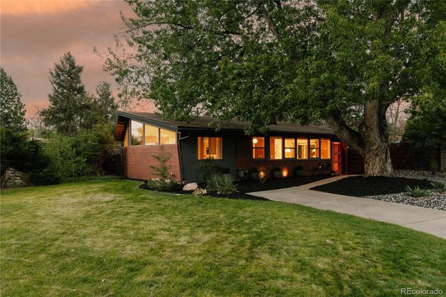 2940 S Marion Street, Englewood, CO 80113