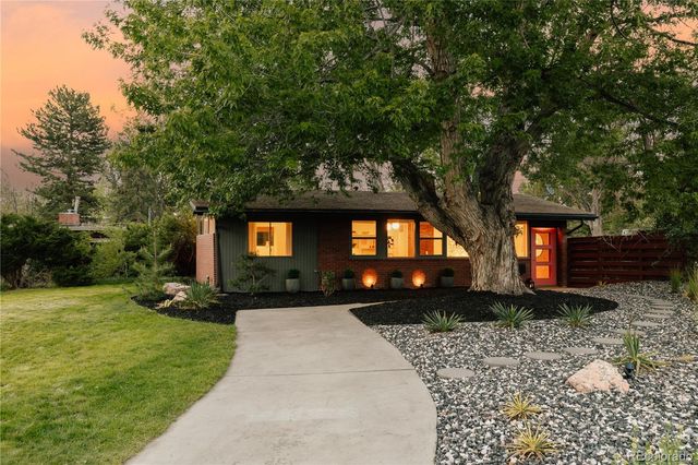 2940 S Marion Street, Englewood, CO 80113
