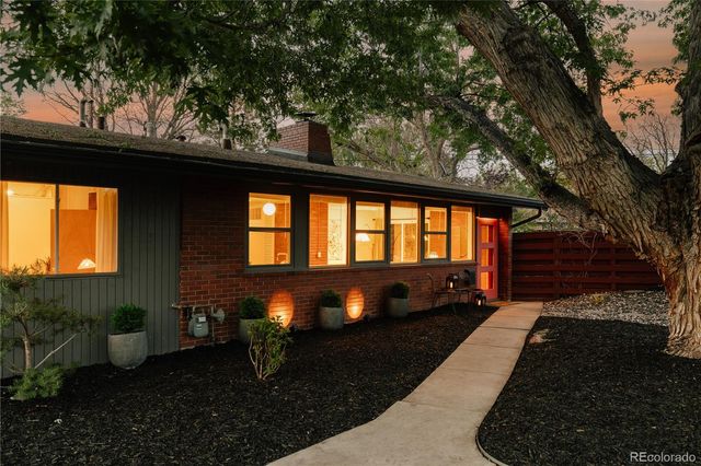 2940 S Marion Street, Englewood, CO 80113