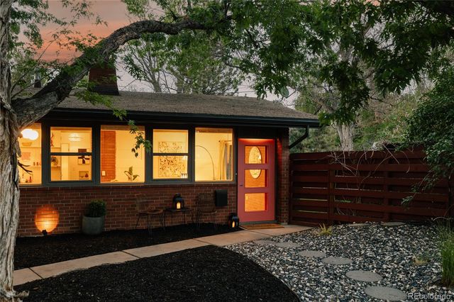 2940 S Marion Street, Englewood, CO 80113
