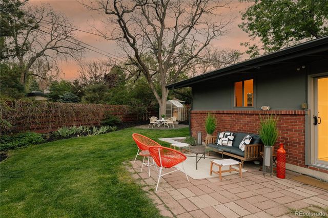 2940 S Marion Street, Englewood, CO 80113