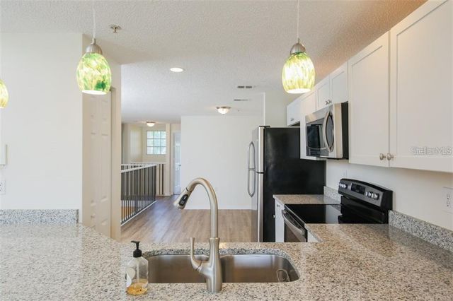 5655 BENTGRASS DRIVE 9-117, Sarasota, FL 34235