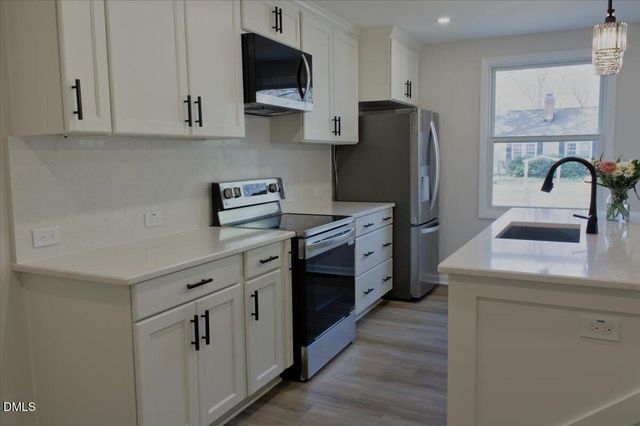 1023 W Lakewood Avenue, Durham, NC 27707