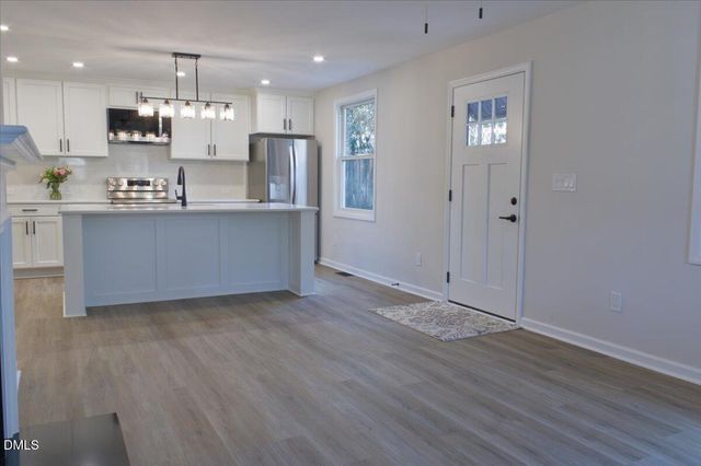 1023 W Lakewood Avenue, Durham, NC 27707