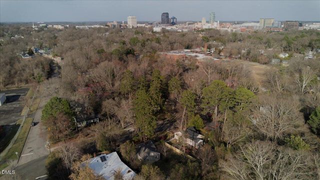 1023 W Lakewood Avenue, Durham, NC 27707