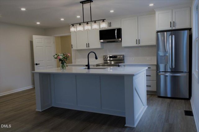 1023 W Lakewood Avenue, Durham, NC 27707