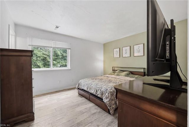 3787 Towne Point RD, Portsmouth, VA 23703