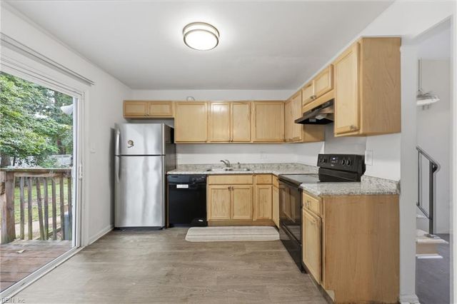 3787 Towne Point RD, Portsmouth, VA 23703