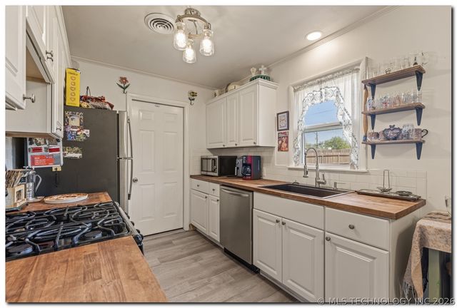 2541 W Cameron Street, Tulsa, OK 74127