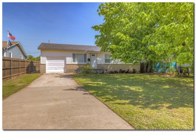 2541 W Cameron Street, Tulsa, OK 74127