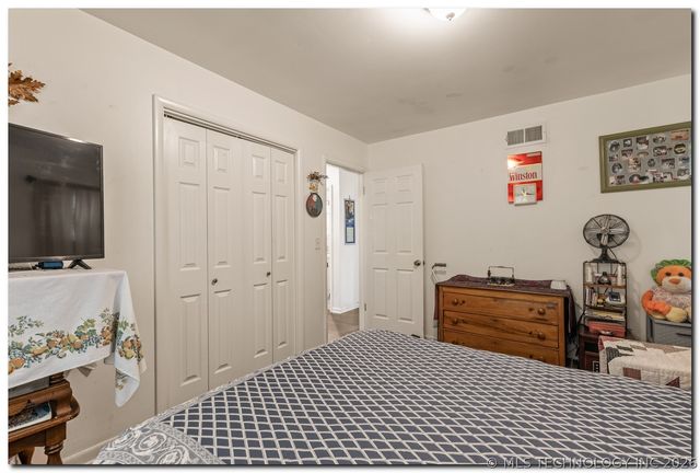 2541 W Cameron Street, Tulsa, OK 74127